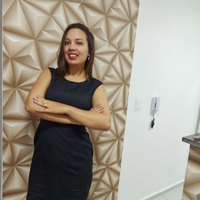 Dra. Fabiana de Moraes Santos, Advogada, Especialista em Direito do Trabalho e Processo do Trabalho, Especializando se em Direito da Seguridade Social - Previdenciário e Pratica Previdenciária , Membr